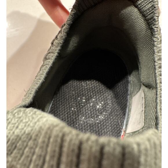 APL Techloom Wave Sneakers Women’s Size 8 Green Slip On Shoes Textured - Picture 9 of 11